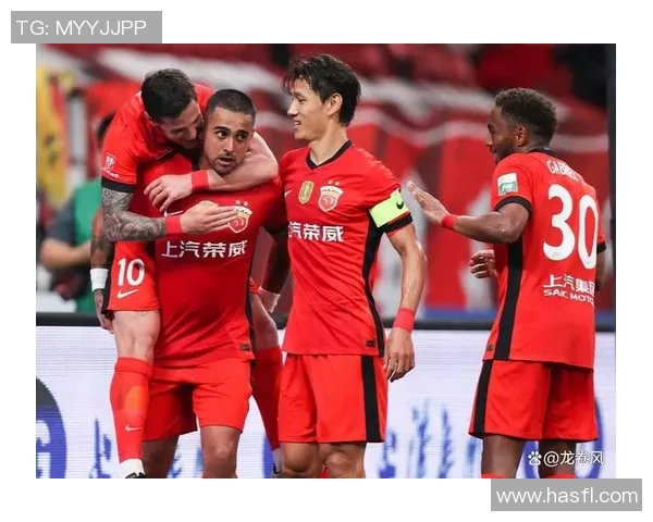 大连一方迎战亚泰争夺积分大战球迷期待精彩对决与激情时刻